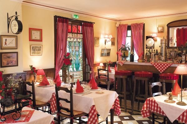 Hotel Les Cygnes (Evian-les-Bains)